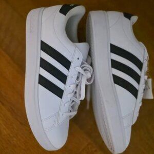 Adidas Men's Grand Court 2.0 Tennis Shoes, White, Black, Size 8 NWT